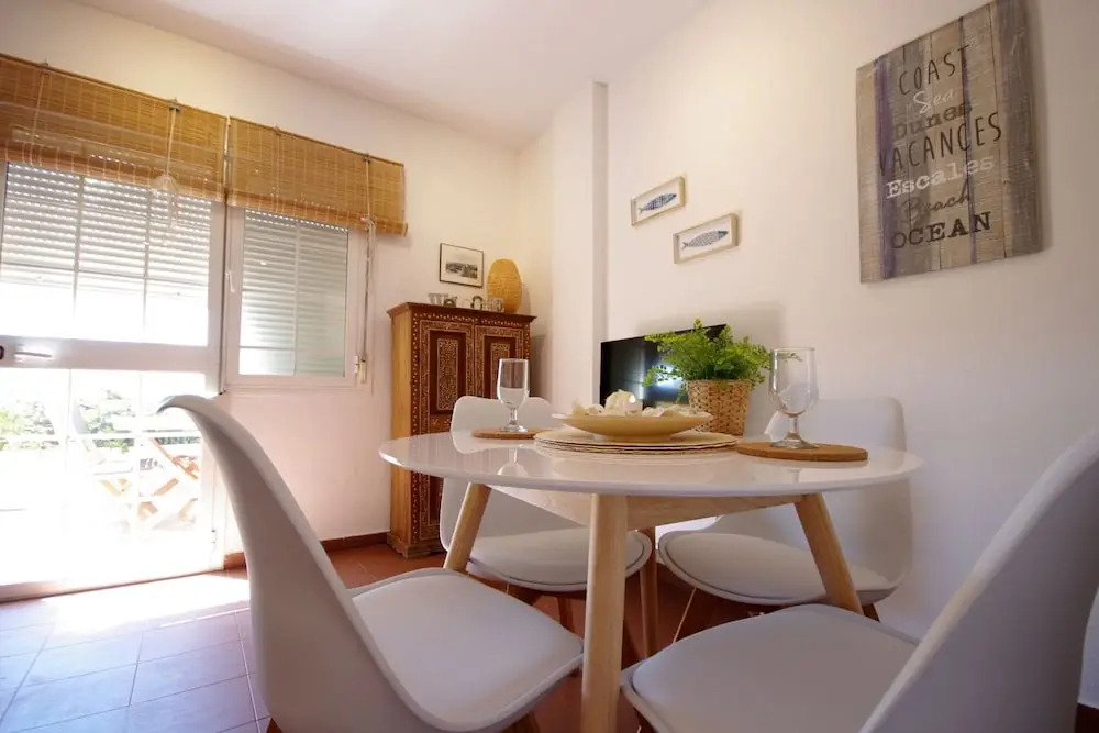 Livingtarifa - Apartamento piscina frente mar