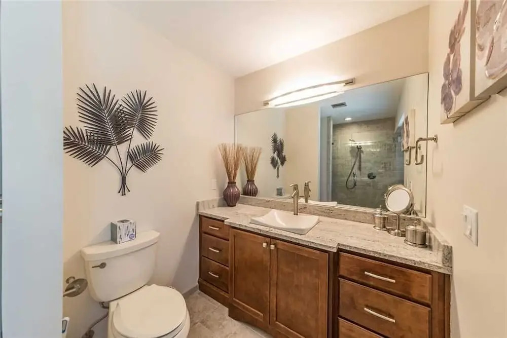 Barrington Park 706 - Two Bedroom Condo