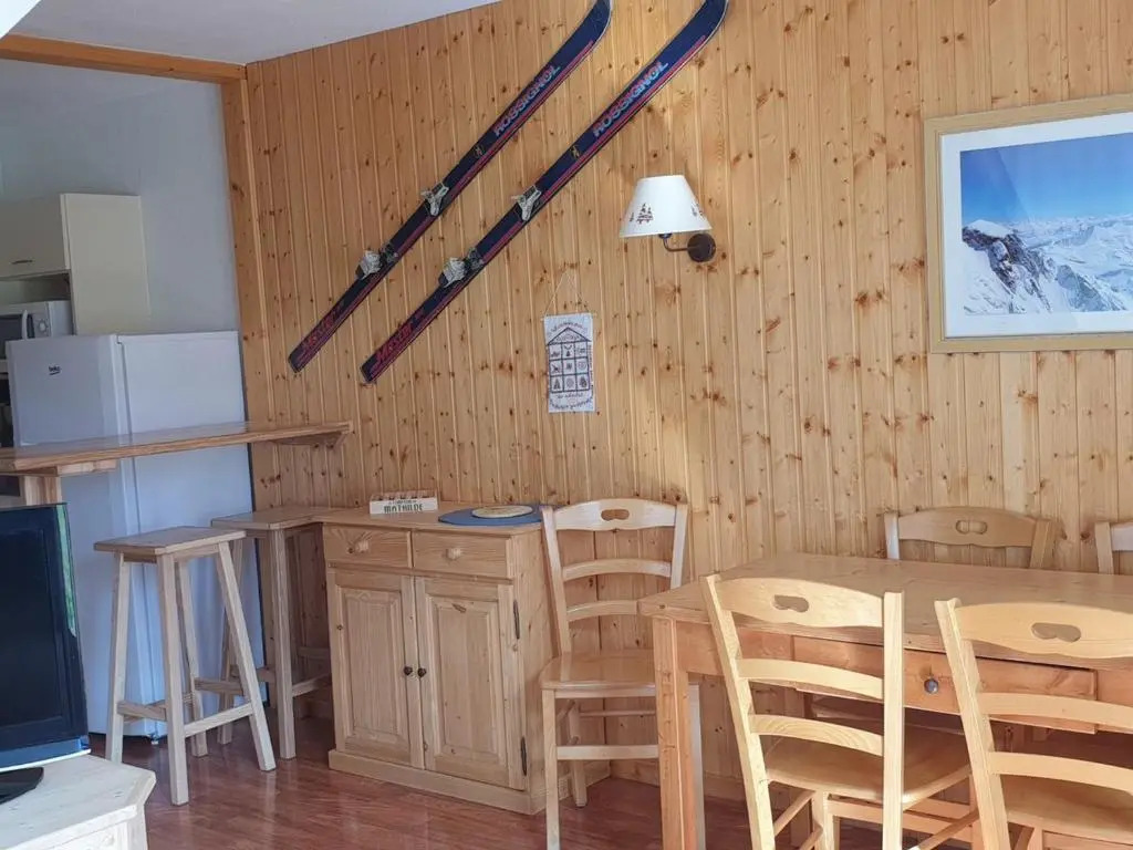 Chalet Mitoyen 3 Pièces, 6 Pers, Terrasse, Parking, Superdevoluy - FR-1-504-465