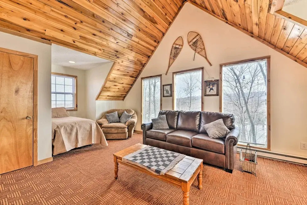 Ski-in/ski-out Ghent Cabin w/ Mountain Views!
