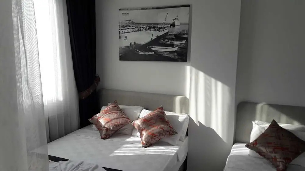 livia hotel
