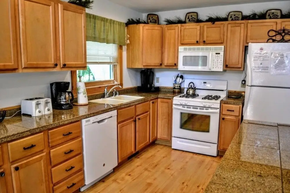 Camp Pinemere 5 Bedroom Home