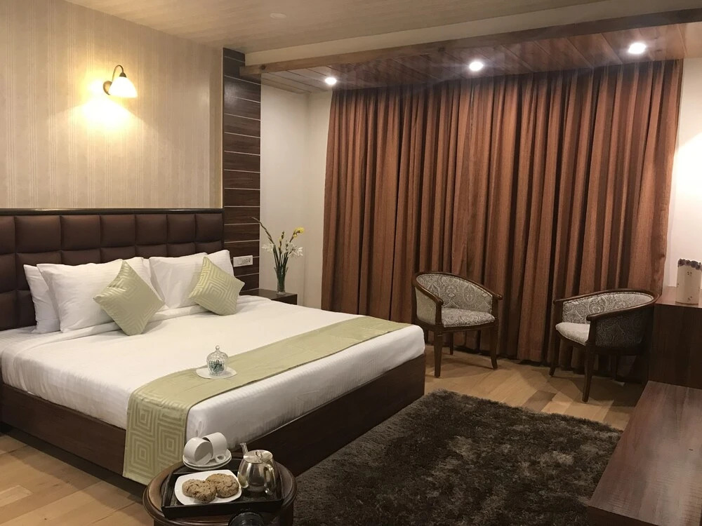 Yashshree Jai Hotel & Banquet