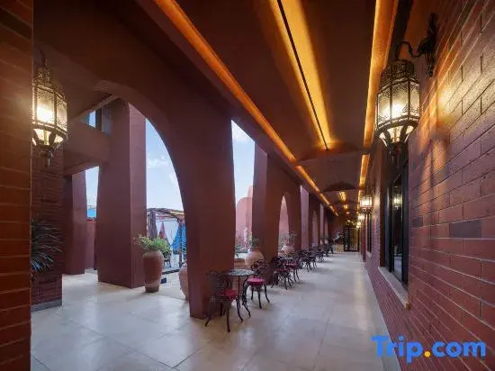 Yining Floating Life Homestay (Yining Airport & Railway Station Branch)