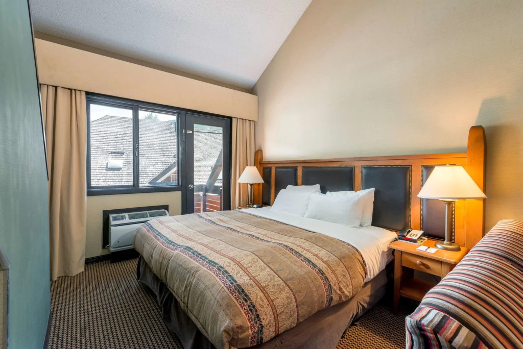 Blackcomb Lodge