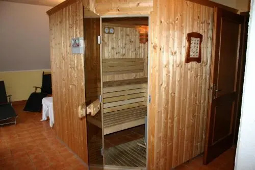 Gostišče - Guest house STARI HRAST