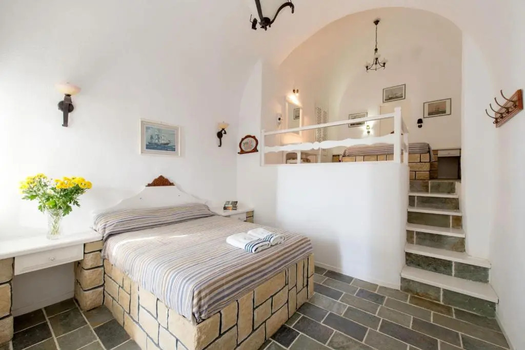 Vallas Apartments & Villas