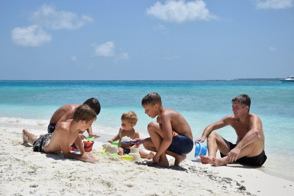 Отель Araamu Holidays & Spa