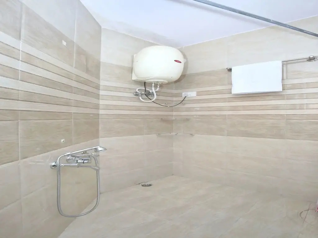 OYO 10408 Home Exotic 2BHK Near Dhalli