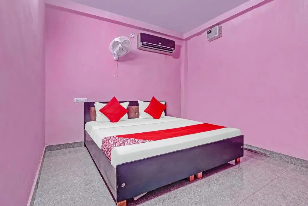 OYO Flagship 83438 Hotel Dream Empire