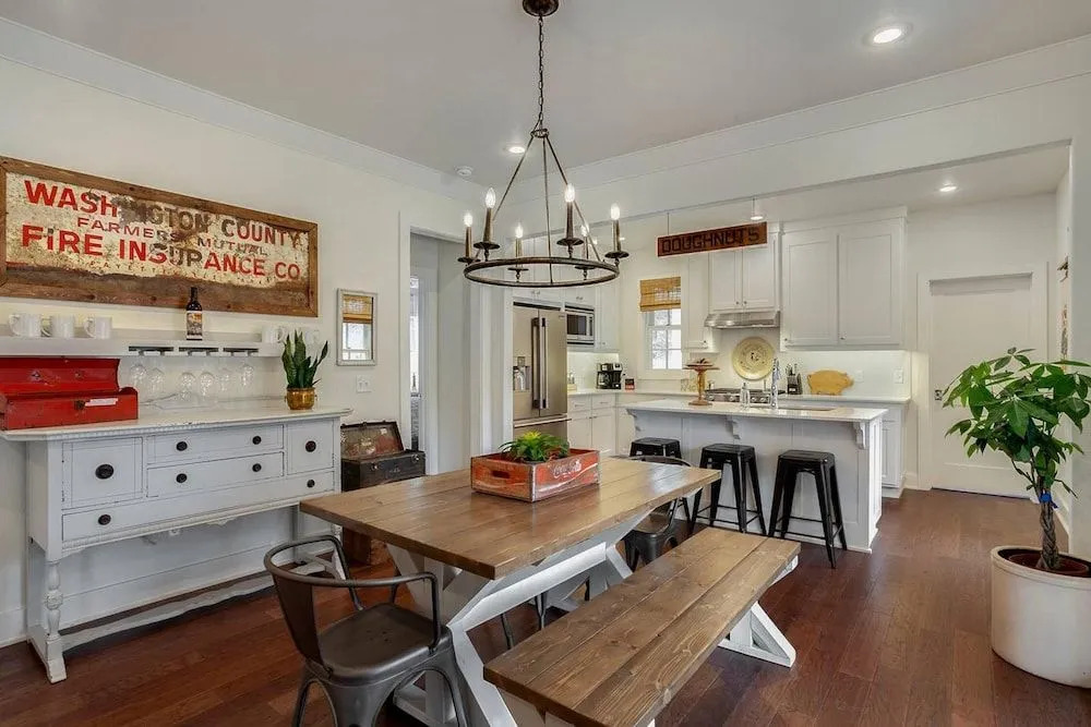 The SoFay Farmhouse - 1 Mile From U of A - Luxury Amenities