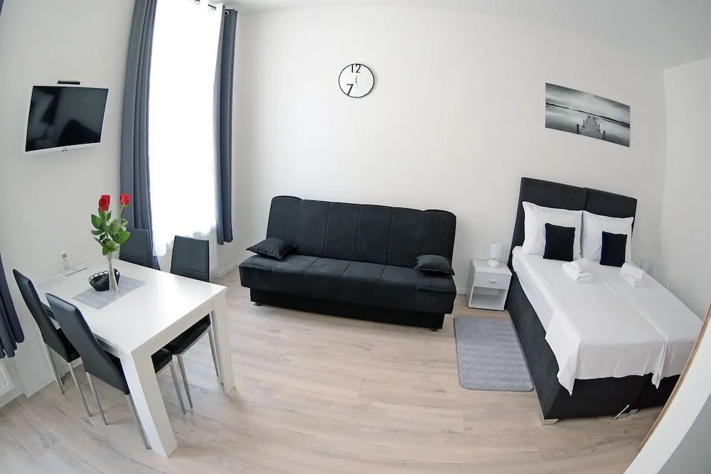 Virtus Apartments and Rooms with Free Private Parking