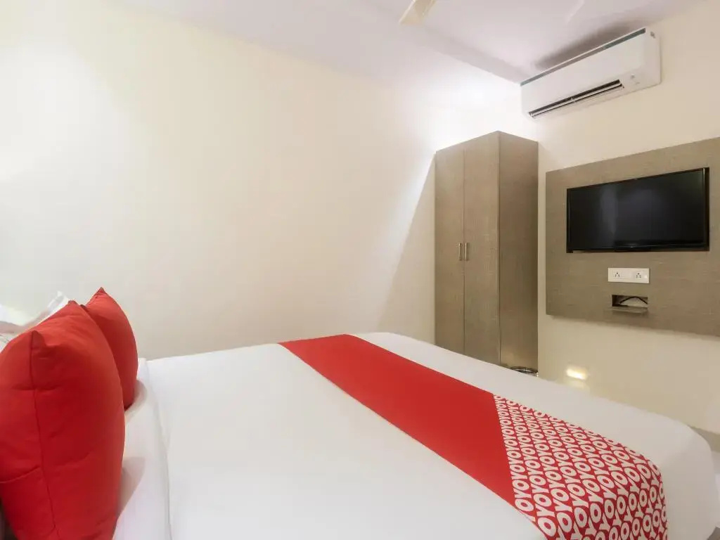 New Hotel Embassy Suites By OYO Rooms