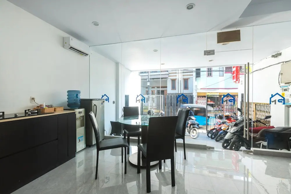 Puri Maju Hotel