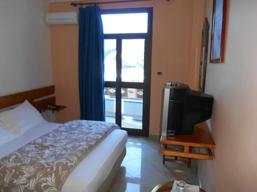 Hotel Babel