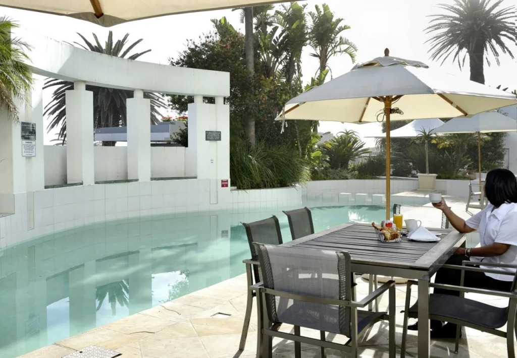 Peninsula All Suite Hotel by Dream Resorts
