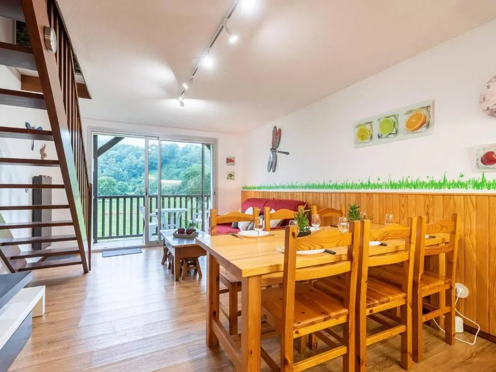 Appartement pour 6 pers. avec balcon près de Saint-Lary, Wi-Fi et parking gratuits - FR-1-296-215