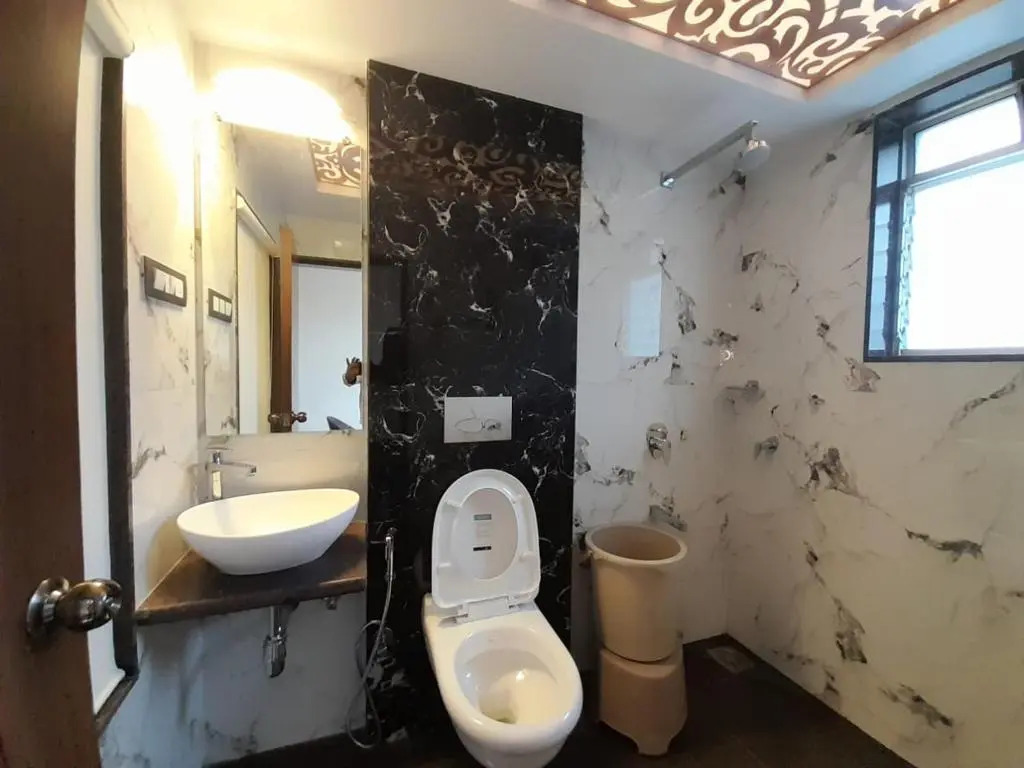 Arena Inn By WB Inn