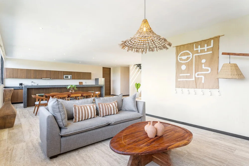 Extraordinary Penthouse, private rooftop and pool, capacity for 9 guests