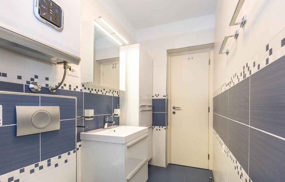 Four-Bedroom Holiday Home In Brist