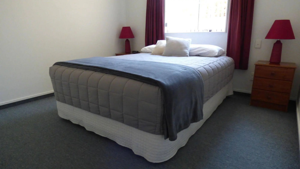 Alexandra Heights Motel