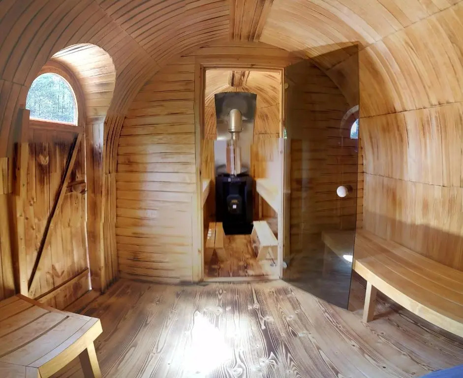 Ursa Mica Glamping Resort