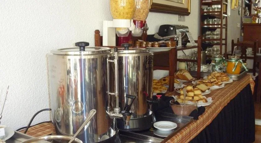 Lugra Hotel