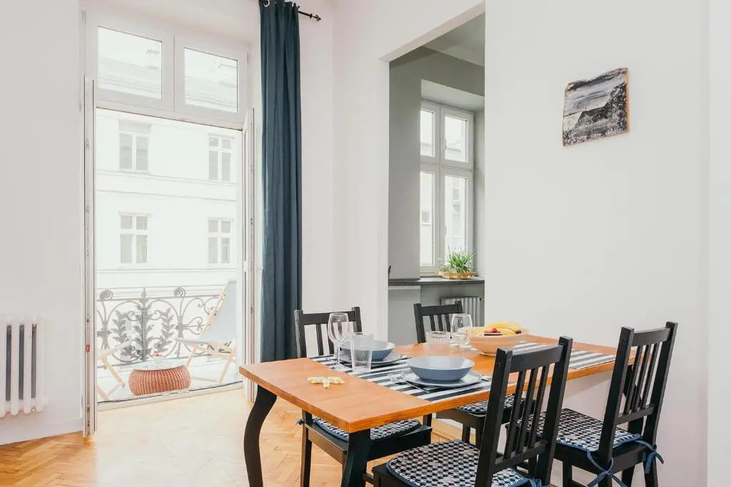 oompH Warsaw Central Elegant Apartment