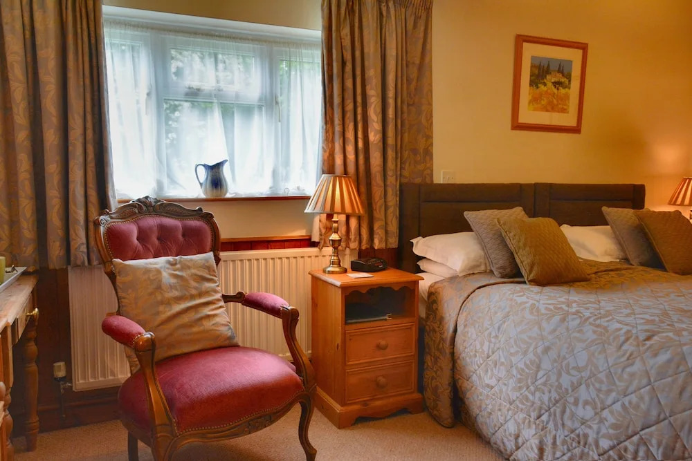 The Crown Country Inn
