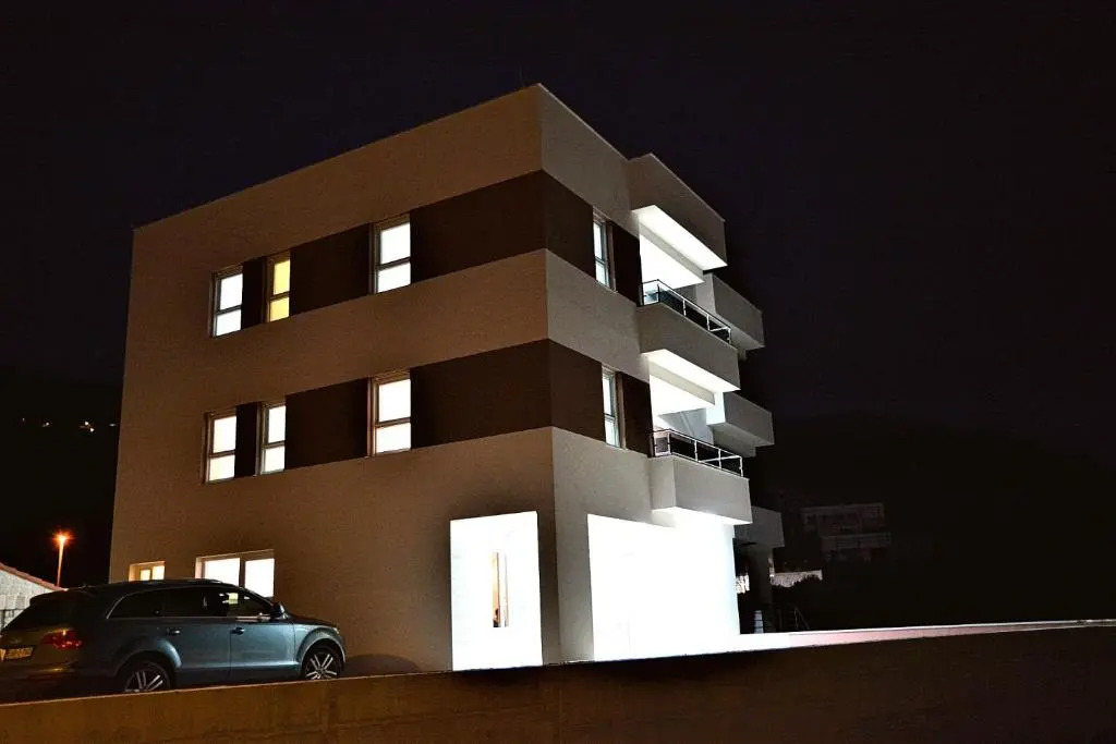 Modern villa with jacuzzi, beautiful sea view, near Split! Villa 36A