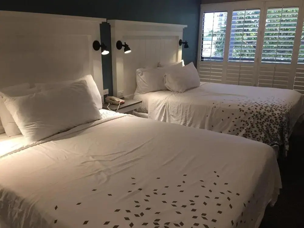 Pacific Shores Inn
