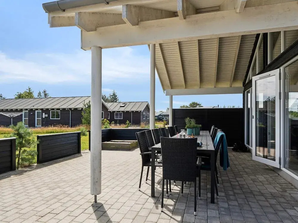 5 Star Holiday Home in Albaek