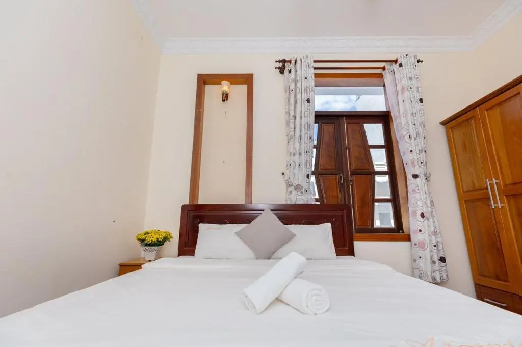 Villa 05 Lạc Long Quân