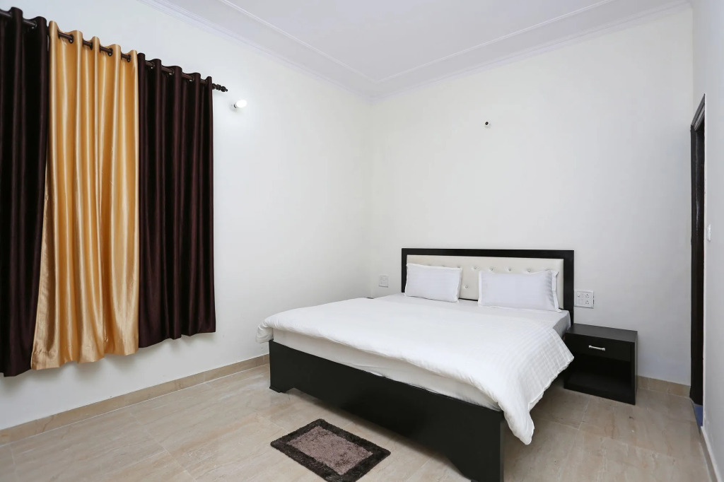 OYO 10787 Home Spacious 3BHK Bhimtal
