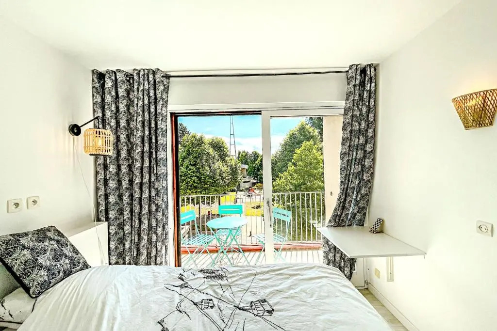 Annecy 1 Bedroom Apt with Balcony