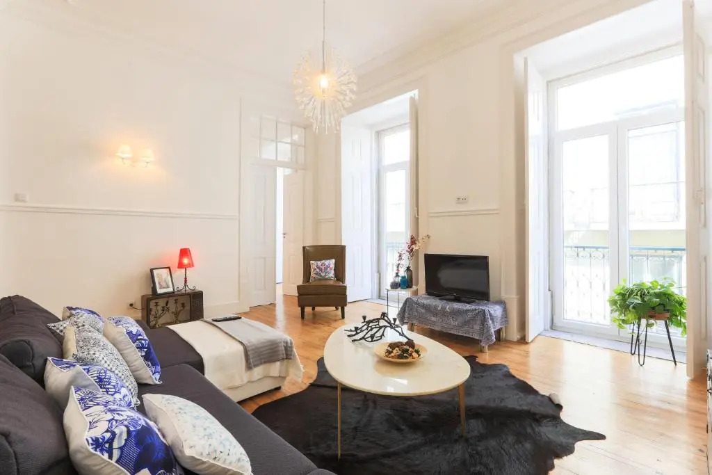 Lisbon Secret & Charming Baixa 4 Bedroom Apartment