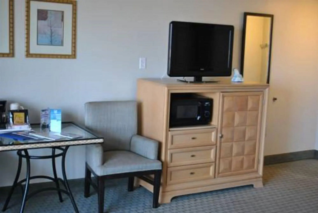 Beachside Inn