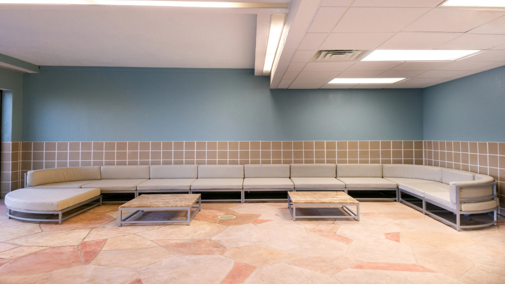Holiday Inn Hotel & Suites Warren by IHG