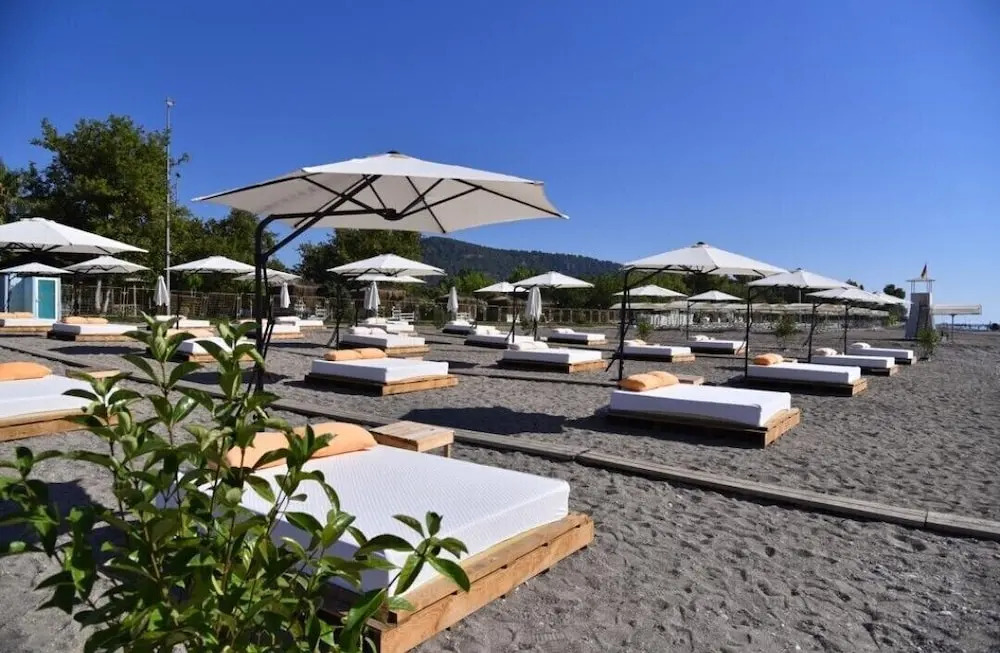 Kiris Garden Hotel