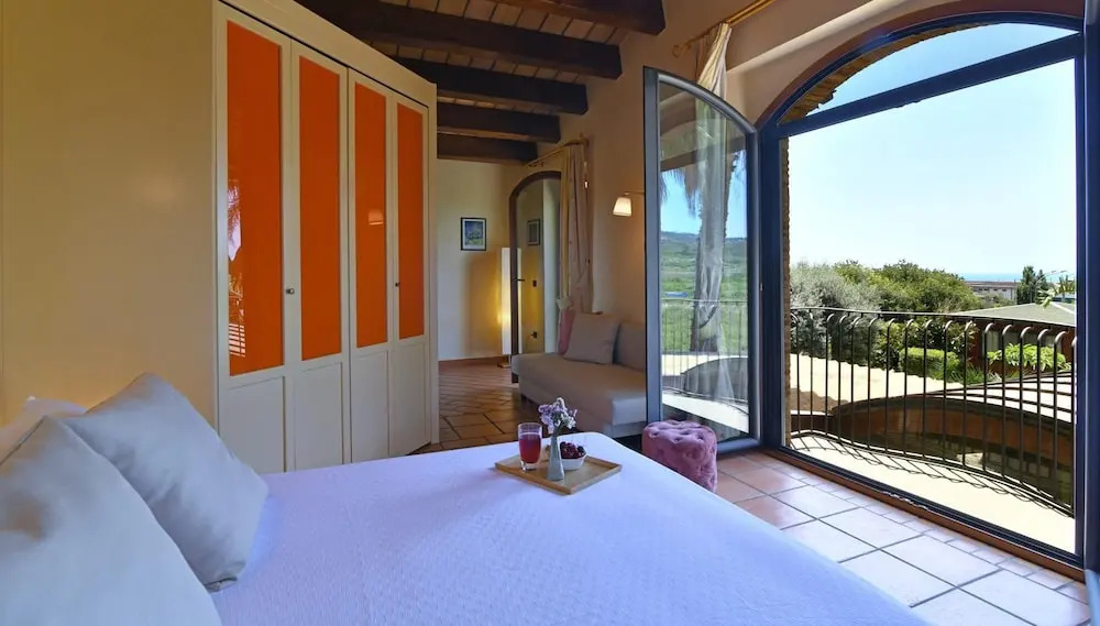 VILLA BIDDIZZA 10, Emma Villas