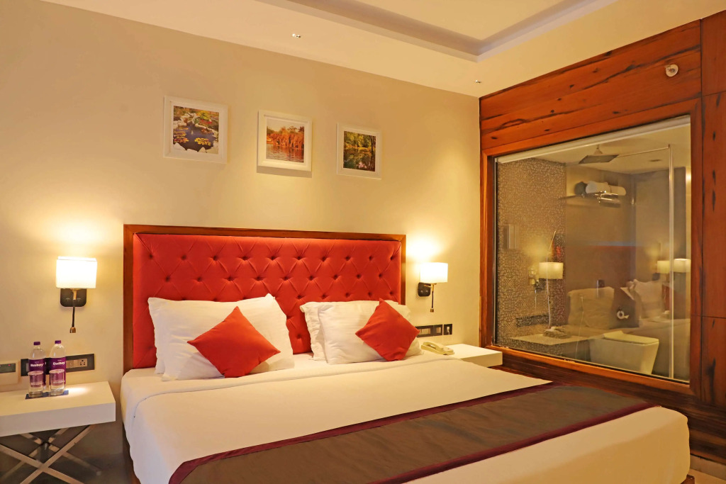 Golden Tulip Candolim, Goa
