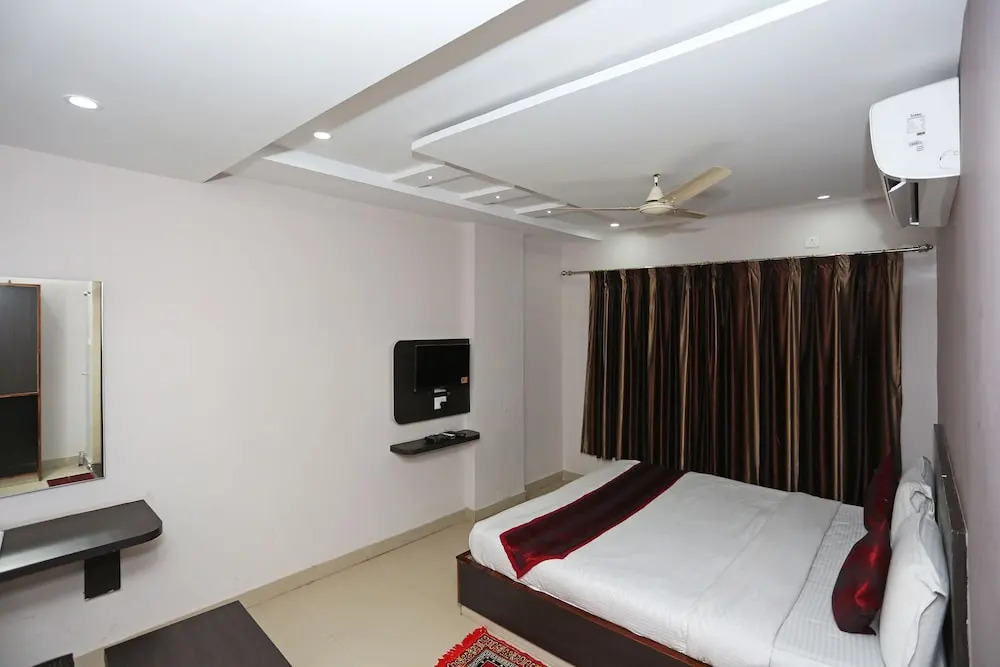 OYO 6076 Subudhi's Inn