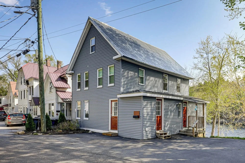 Riverside Franklin Townhome: 2 Private Balconies