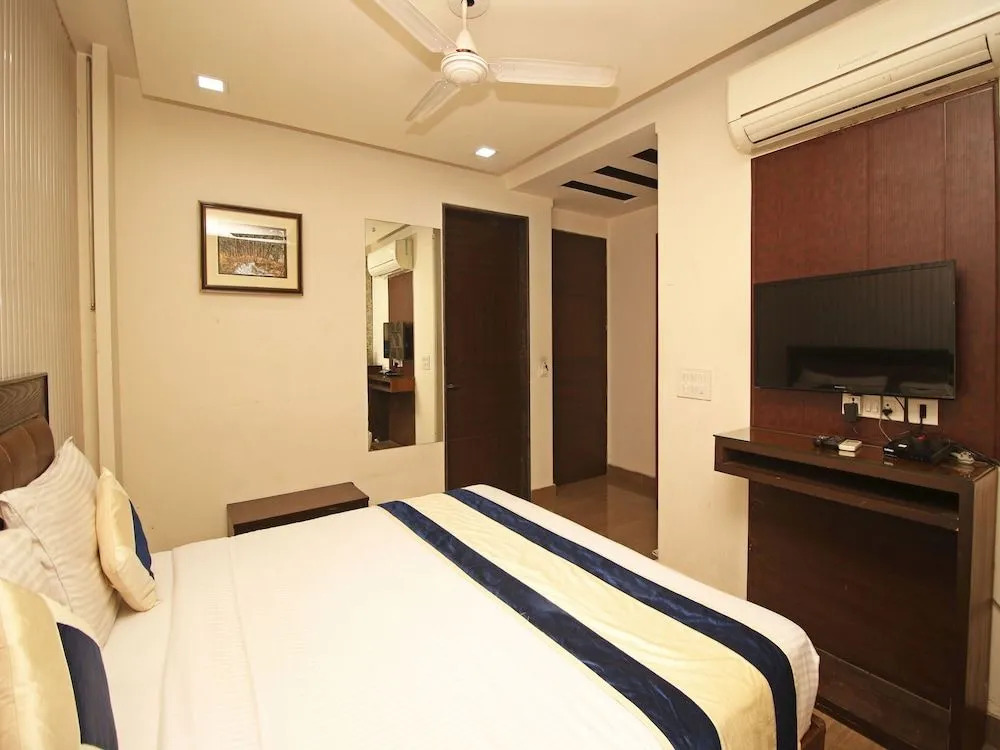 OYO Collection O 476 Hotel Gera's