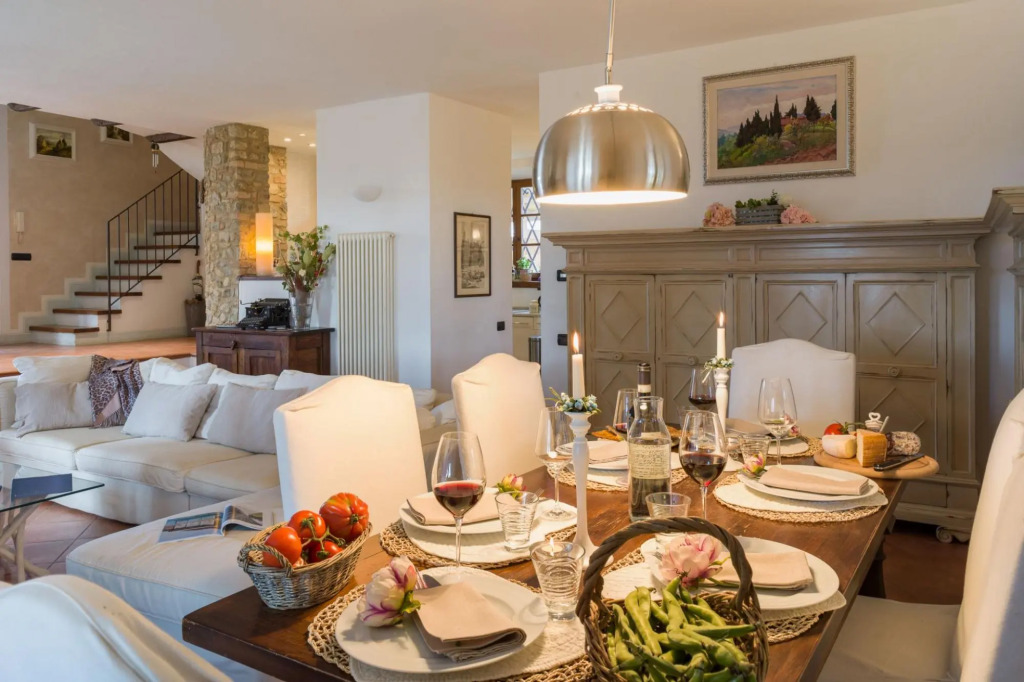 Beautiful villa with private pool immersed in the Tuscan countryside-Capanna al Lago