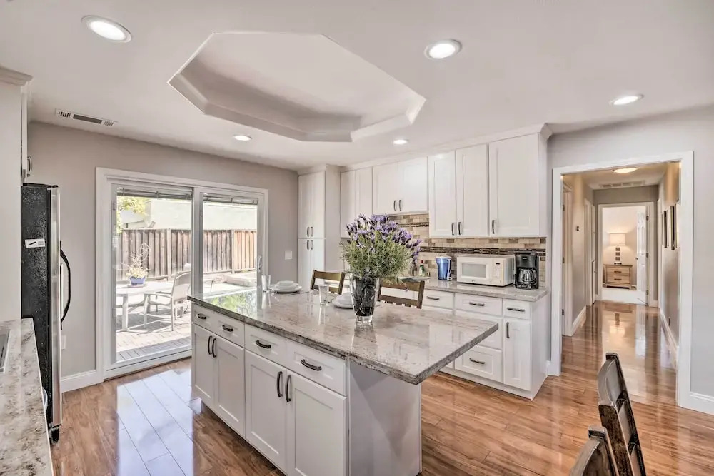 Walkable Family Home Near Levi's Stadium!