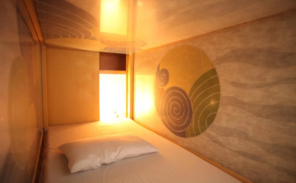 Base Inn Komagome Tokyo