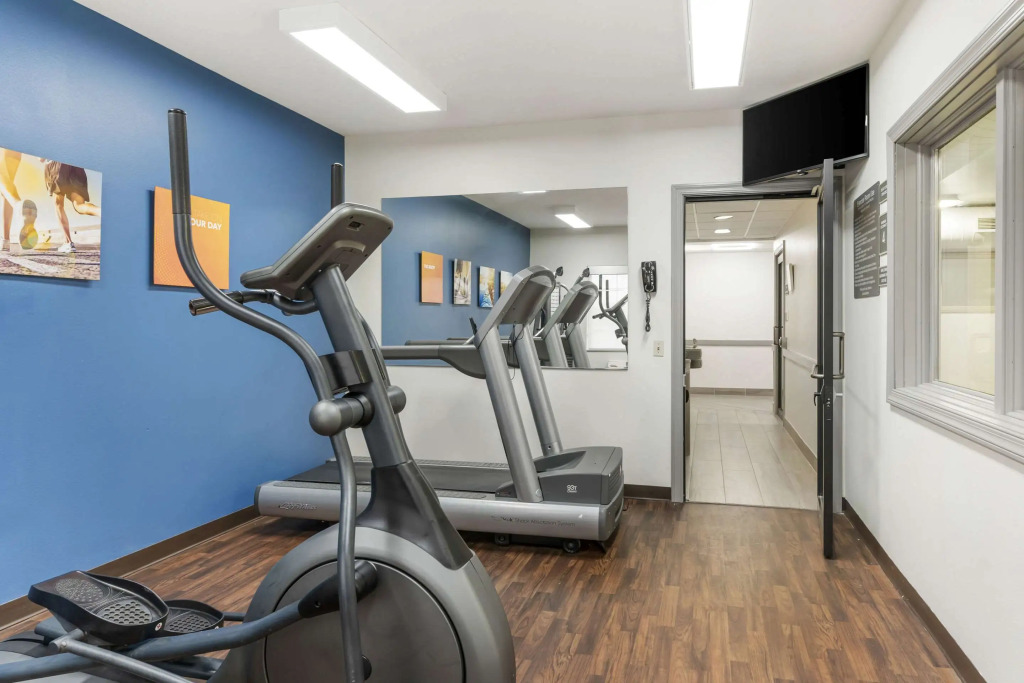 Comfort Suites Elgin Northwest