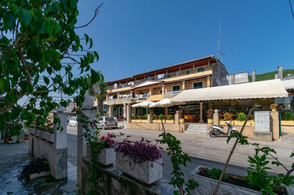 Bella Grecia Studios and Apartments By Hotelius