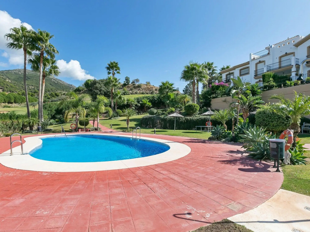 Alhaurín Villa with Terrace